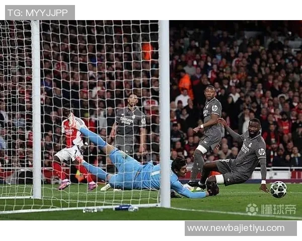 失去绝佳机会戴维精准直塞助攻孔塞桑单刀射门被门将神勇扑出